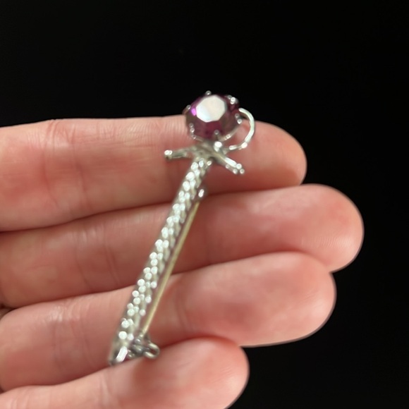 Small Kilt Pin Claymore Sword Purple Stone Scottish Mizpah Silvere Tone Kids - Picture 6 of 6